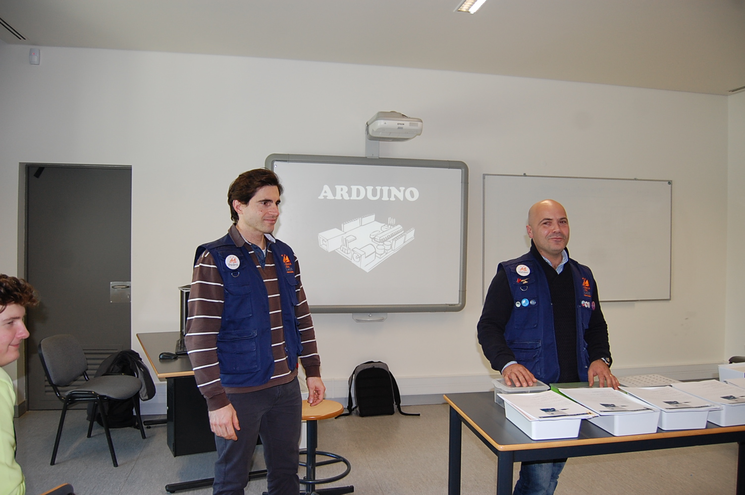 Oficina Introdução à robótica com ARDUINO